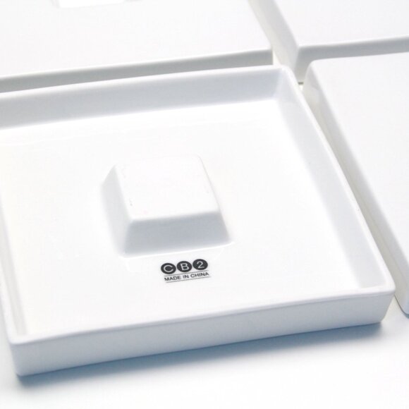 CB2 Crate & Barrel Sushi Appetizer Plates Set of 4 VGUC - Picture 9 of 13